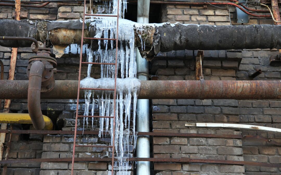 How to Thaw Frozen Pipes Safely and Effectively?
